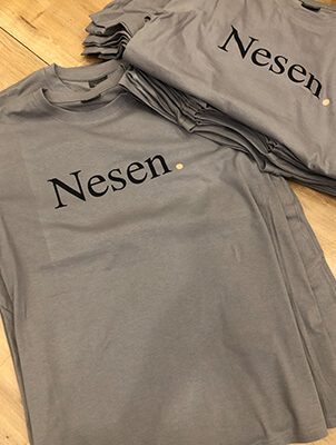 Nesen. Majica